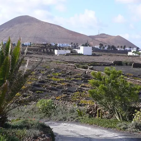 بيت ضيافة Timanfaya تيناجون
